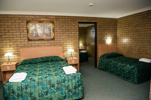 Macintyre Motor Inn Goondiwindi Exterior photo