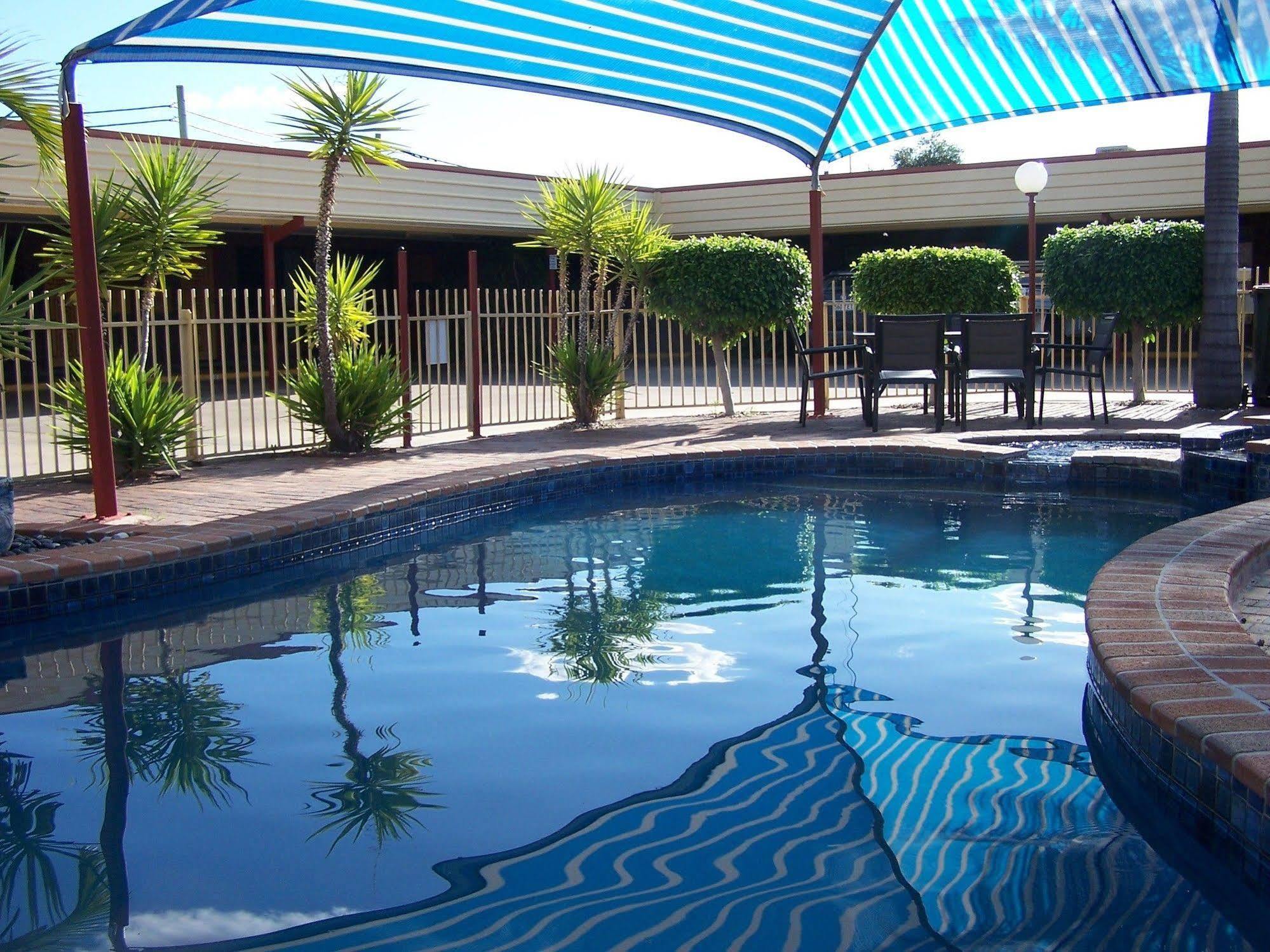 Macintyre Motor Inn Goondiwindi Exterior photo