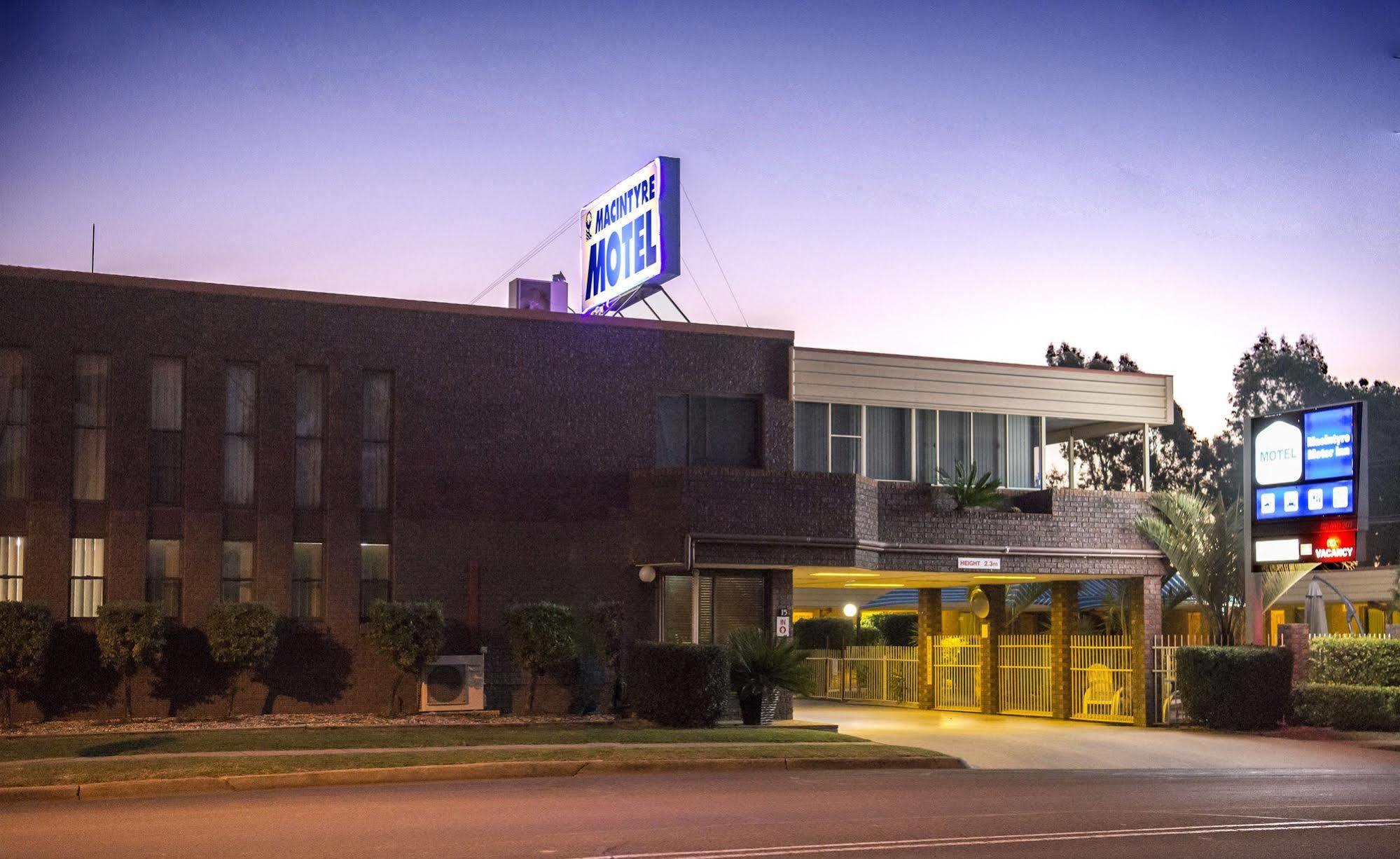 Macintyre Motor Inn Goondiwindi Exterior photo